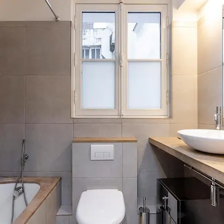 Private - Mabillon - Saint Germain Des Pres Apartment Paris